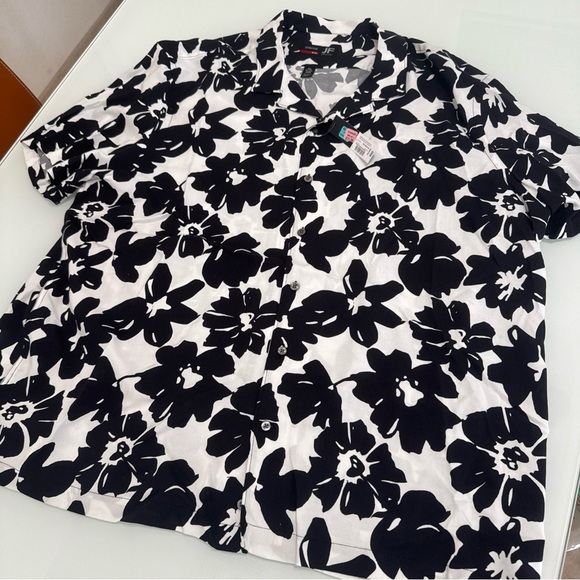 JF J. Ferrar Mens XXL Slim  Short Sleeve Button Shirt Black White Floral D3 New - Picture 1 of 4